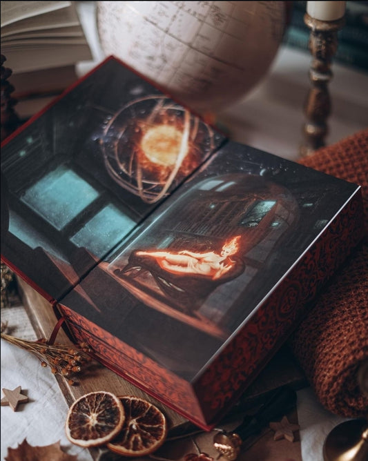 Crescent City by Sarah J. Maas House of Earth and Blood & House of Sky and Breath Hardback Illumicrate Editions with Page Overlays