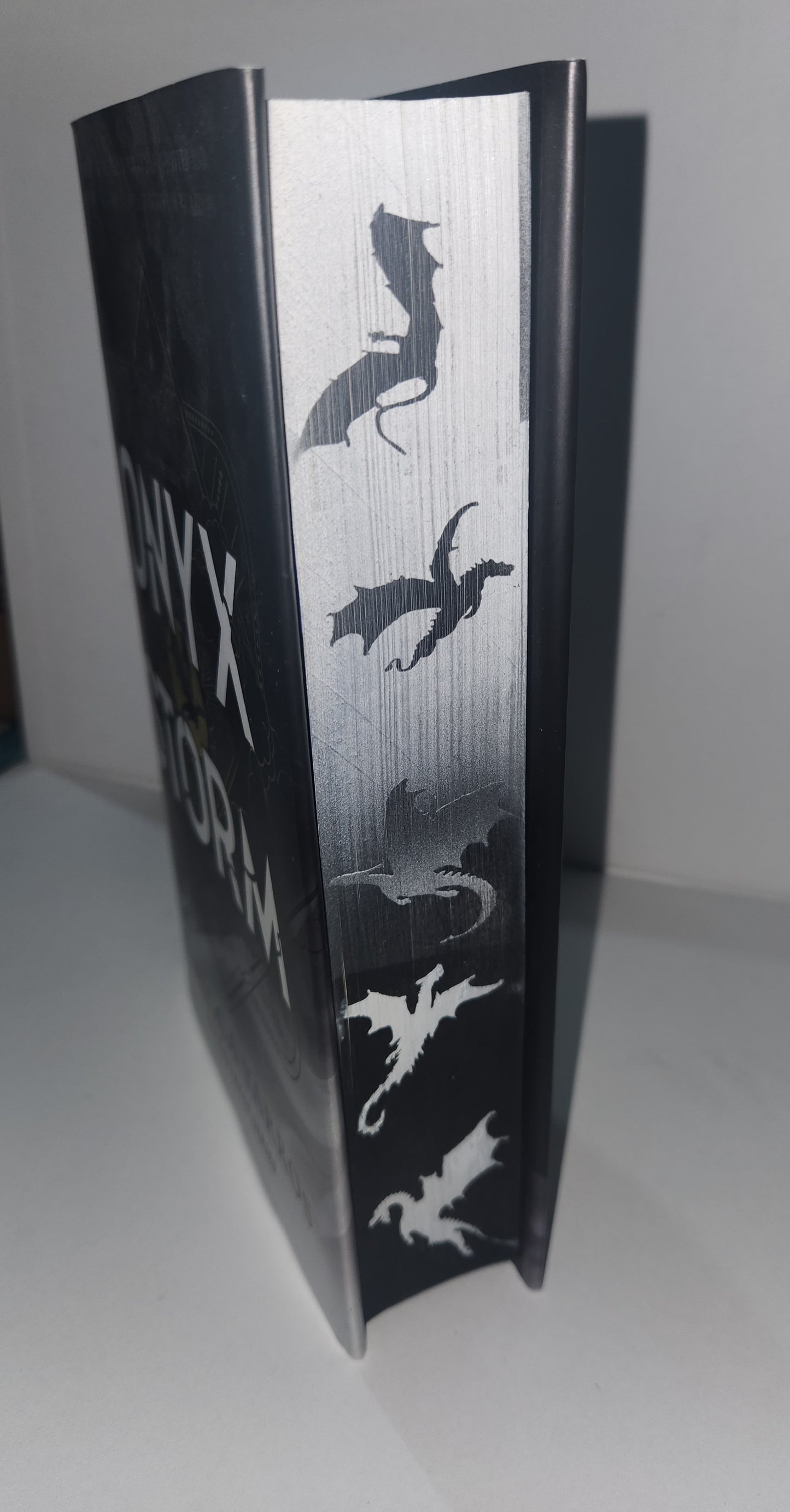 Onyx Storm by Rebecca Yarros Exclusive Edition